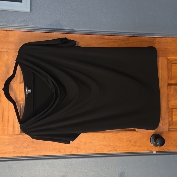 Black Blouse - Picture 2 of 6